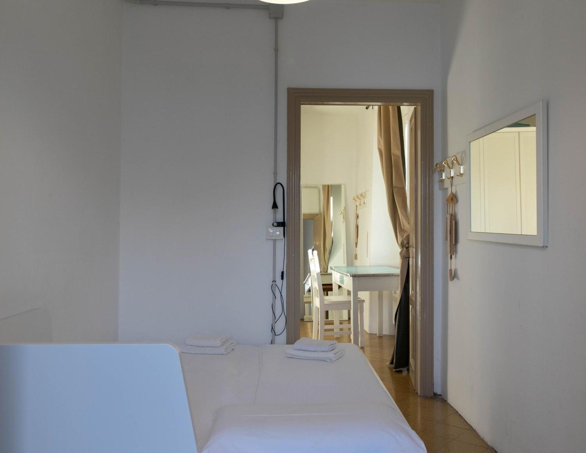 Welcomely - Casa Margherita Варена Екстериор снимка